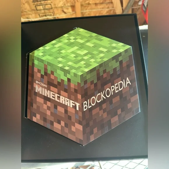 Minecraft Book - Picture 3 of 4